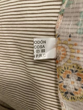 Fular. Pañuelo rectangular. Beige y Multicolor