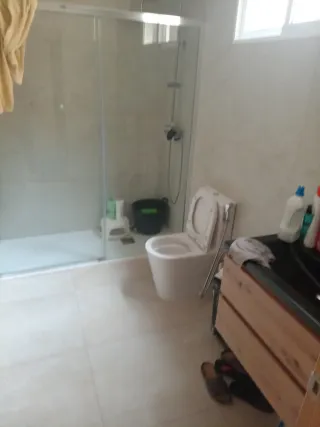 Un buen habitación  solo una chica