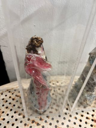 Coppia sculture in plastica