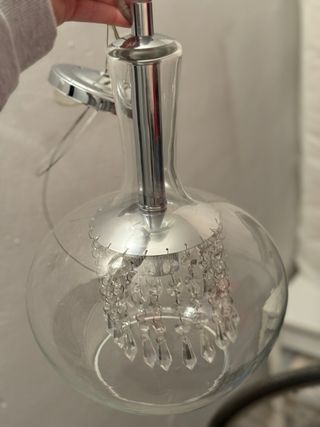 Lampada a sospensione in cristallo e metallo