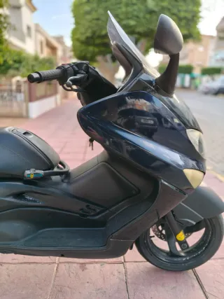 YAMAHA TMAX 500