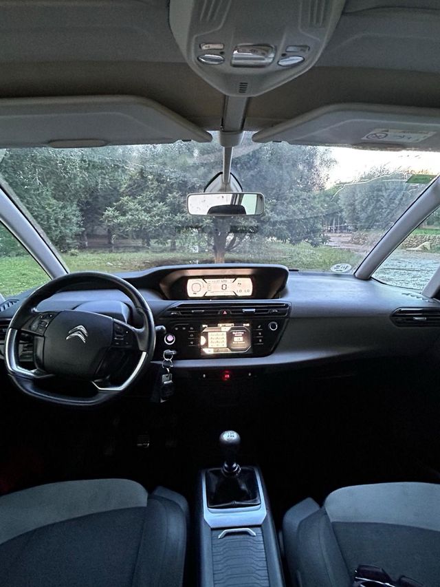 Citroen C4 Picasso 2013 7 pl 12 meses de garantia