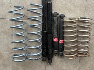 Suspensión KYB SEAT 124 (Delantera/Trasera)