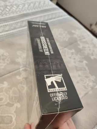 JoyToy WH 40k Ultramarines Intercessor Precintado