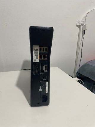 Xbox 360 Slim + 2 mandos + juegos