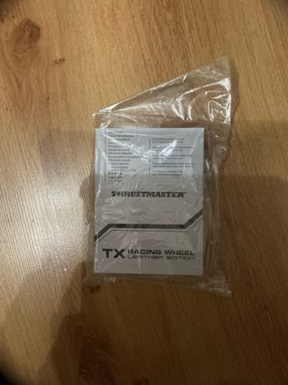 Volante Thrustmaster TX Racing Wheel Xbox - PC