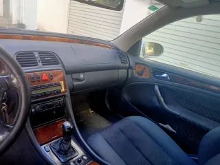 Mercedes-Benz  CLK 2000