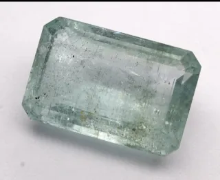 Aguamarinha gigante de 38CT  com certificado