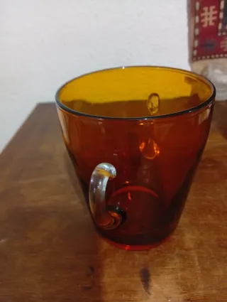 Cubitera de vidrio ámbar