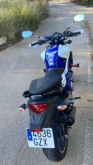 Suzuki Gladius SV650