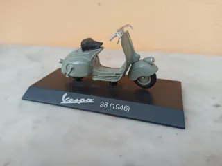 Maisto Vespa Piaggio 98 (1946) Modellino