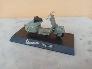 Maisto Vespa Piaggio 98 (1946) Modellino