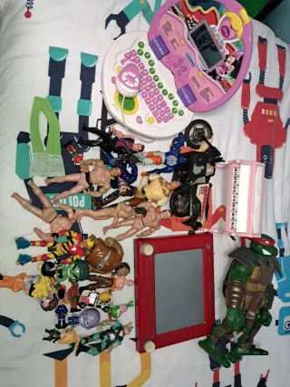 Lote di giocattoli vari