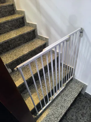 Corrimano di sicurezza per scale