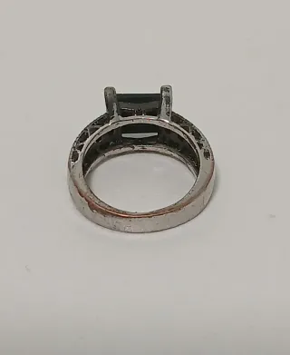 Anillo antiguo de colección Plata Negro unico
