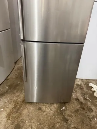 Nevera marca Siemens a+++ 2,cm Nofrost