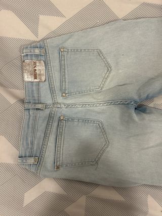 Pantalón Brownie vaquero con tachuelas