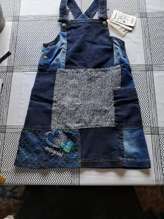 Vestito Peto Desigual T-7-8 Nuovo