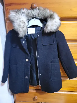 Cappotto Zara Bambina Nero con Cappuccio, taglia 5