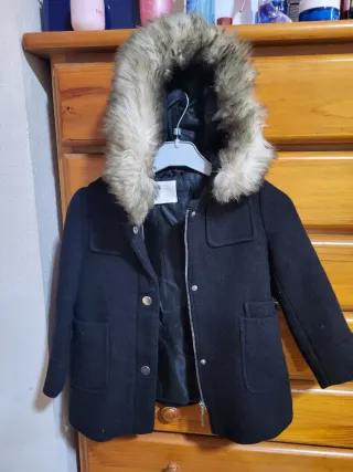 Cappotto Zara Bambina Nero con Cappuccio, taglia 5