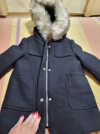 Cappotto Zara Bambina Nero con Cappuccio, taglia 5
