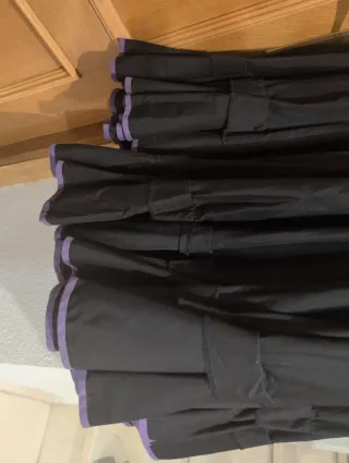 Falda flamenca negra volantes morados