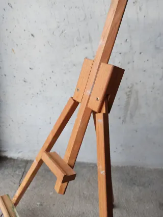 Cavalletto da pittore in legno
