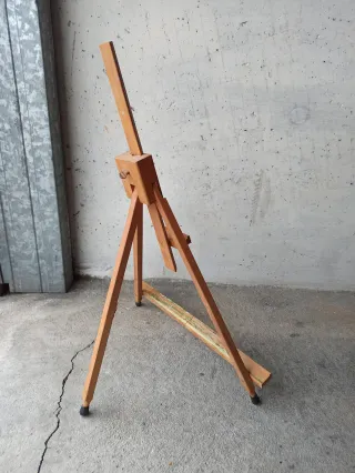 Cavalletto da pittore in legno