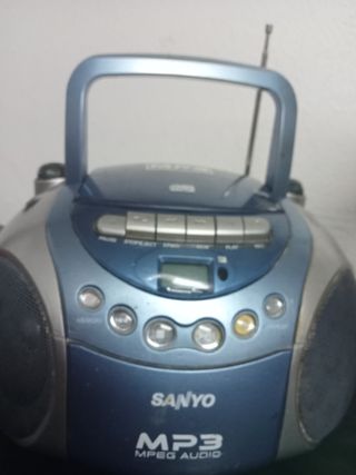 Radiocasete Sanyo MP3 CD