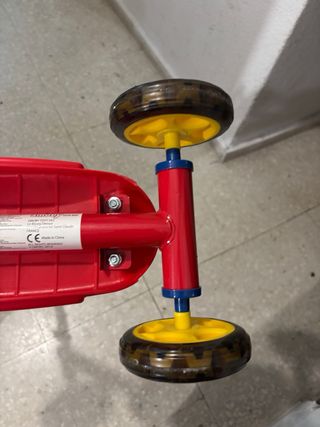 Patinete infantil Cars 3 ruedas