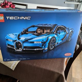 LEGO Technic Bugatti Chiron 42083