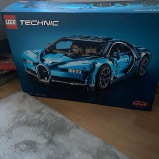 LEGO Technic Bugatti Chiron 42083