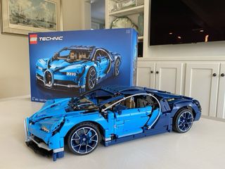 LEGO Technic Bugatti Chiron 42083