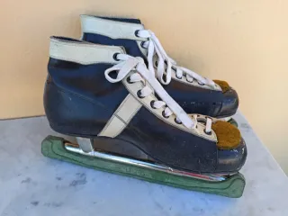 Pattini da ghiaccio vintage neri e bianchi