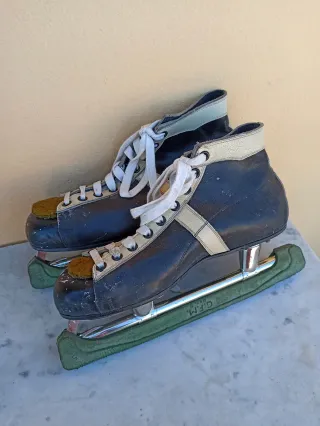 Pattini da ghiaccio vintage neri e bianchi