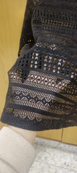 Top vintage encaje calado negro