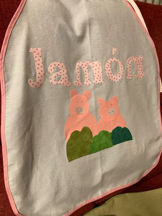 Cubre jamón con cerdito y nombre Jamón