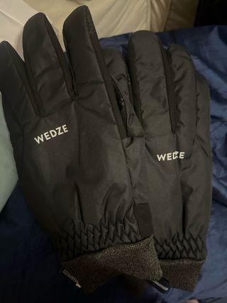 ROPA DE ESQUIAR+GUANTES