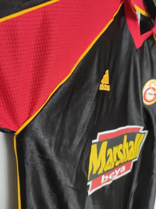 Camiseta Galatasaray 1999-00. Talla XL
