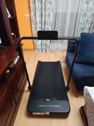 Cinta de correr YG0600 EVO T600 BH Fitness.