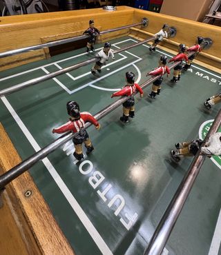 Futbolín Profesional con Monedero (Futbolín Val)