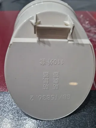 Tubo di scarico bianco in PVC – con sportello