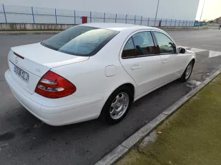 Mercedes-Benz Clase E 2003