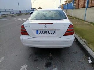 Mercedes-Benz Clase E 2003