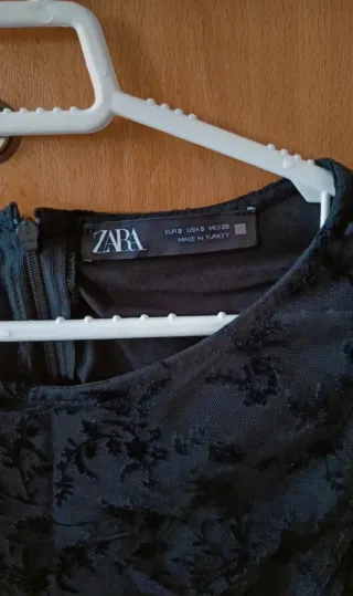 Vestido Zara Negro Encaje Manga Abullonada