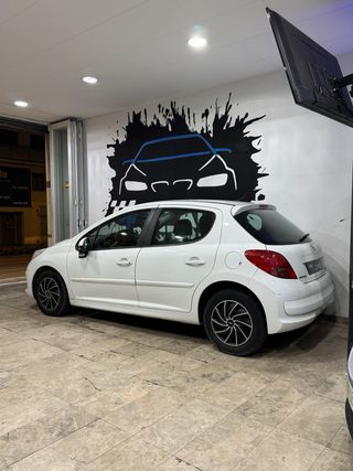 PEUGEOT 207 🟢 1.4 85cv 133000km CARPLAY