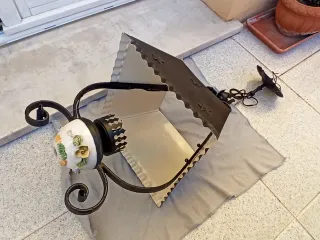 Lampadario ferro battuto ceramica decorata