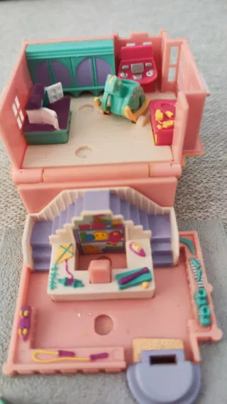 Polly Pocket Juguetería con Accesorios