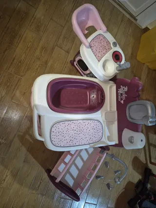 Trona, cuna y bañera para muñeca