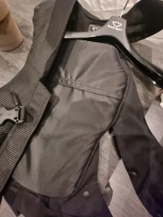 Chaleco Airbag Hit-Air sin usar